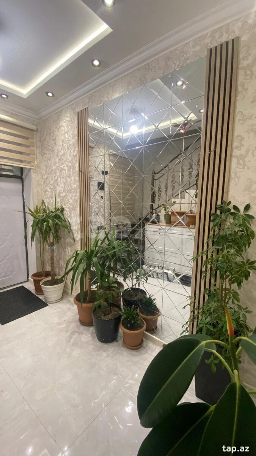 Satılır 4 otaqlı həyət evi