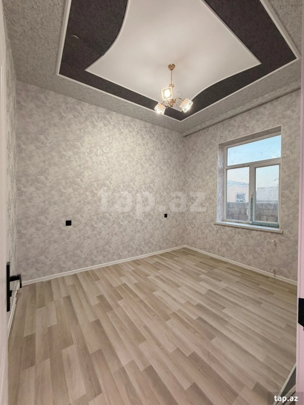 Satılır 4 otaqlı həyət evi