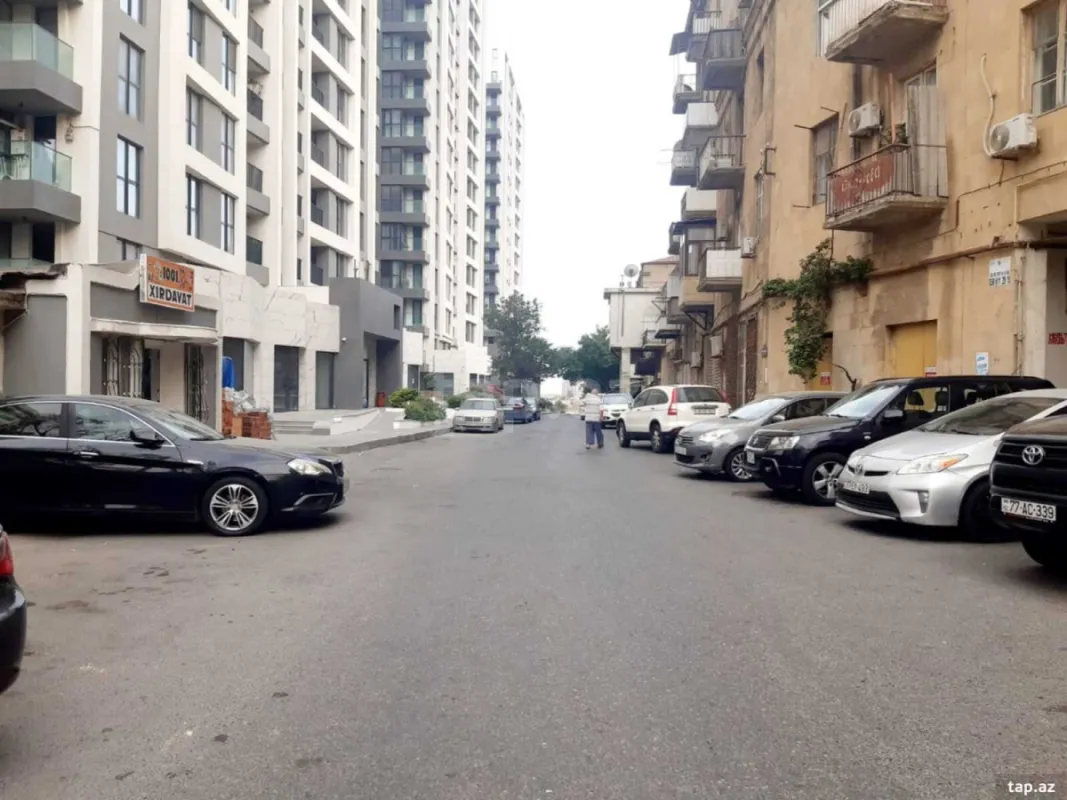 Kirayə verilir 2 otaqlı mənzil 80 m²