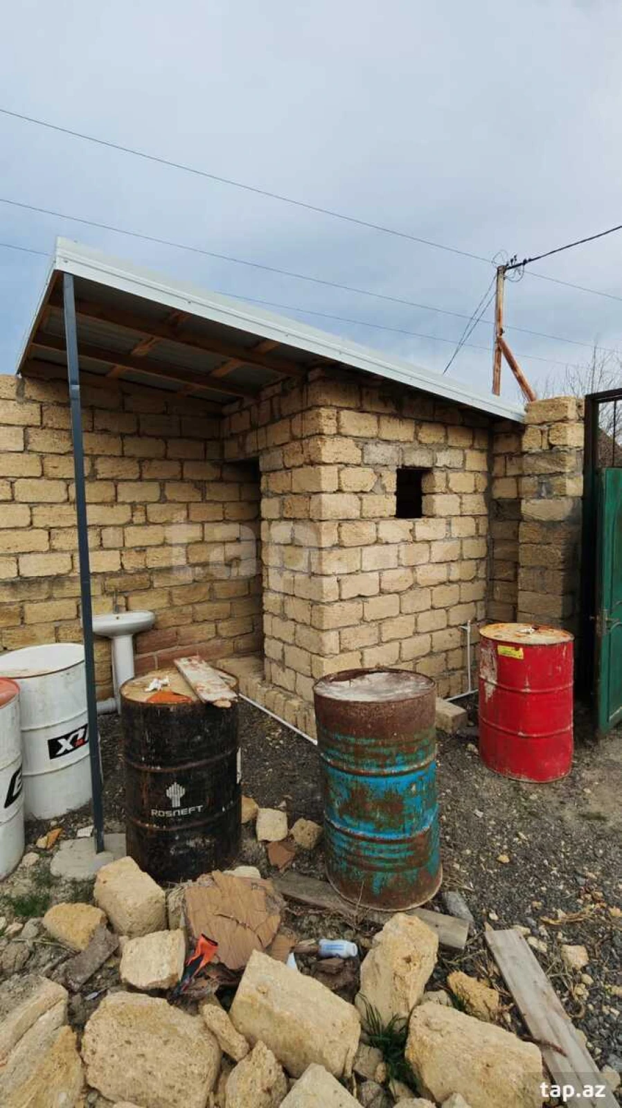 Satılır 3 otaqlı həyət evi