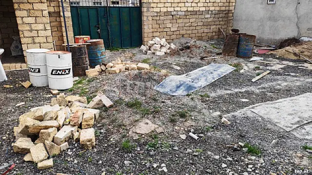 Satılır 3 otaqlı həyət evi
