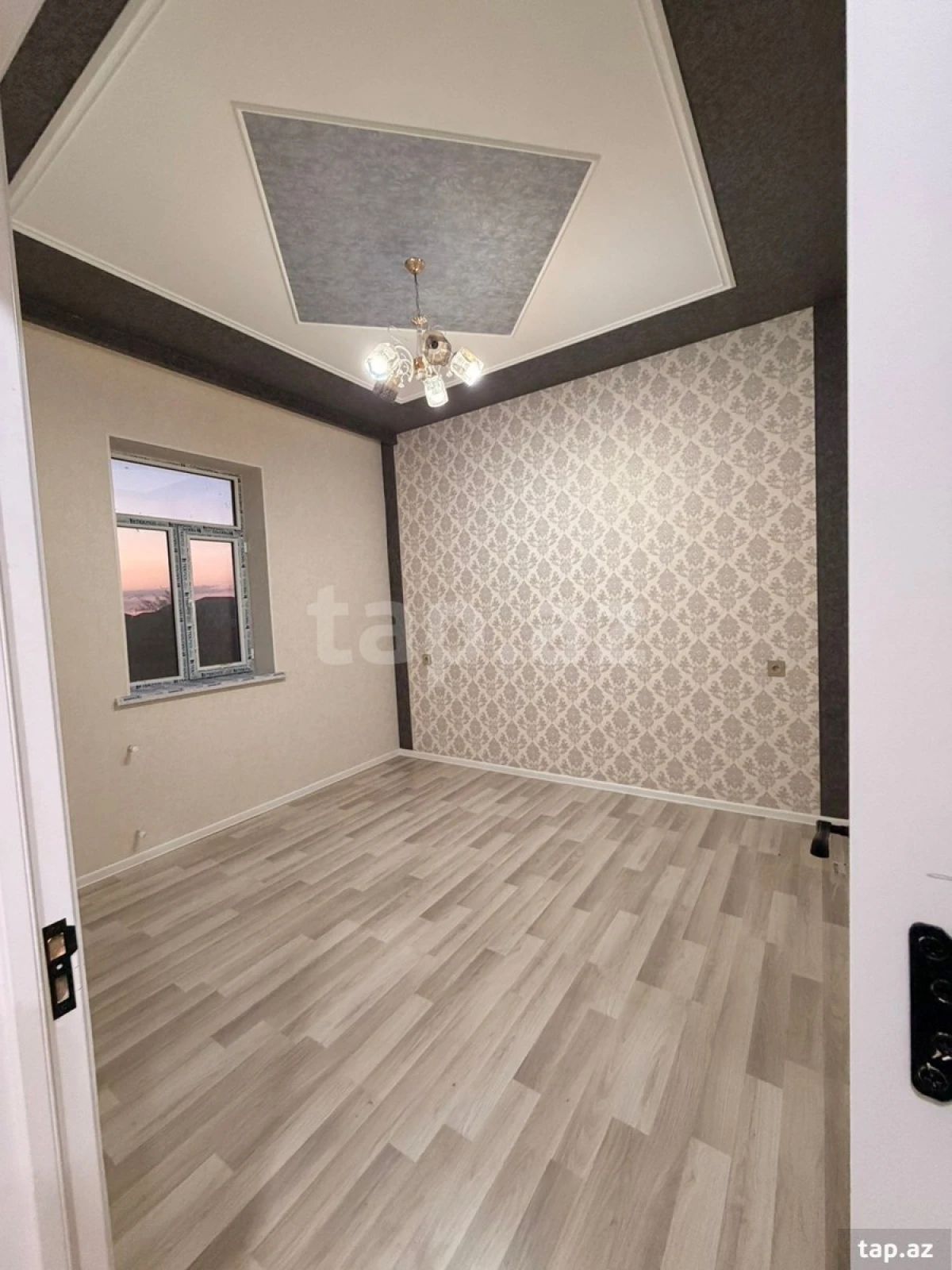 Satılır 4 otaqlı həyət evi