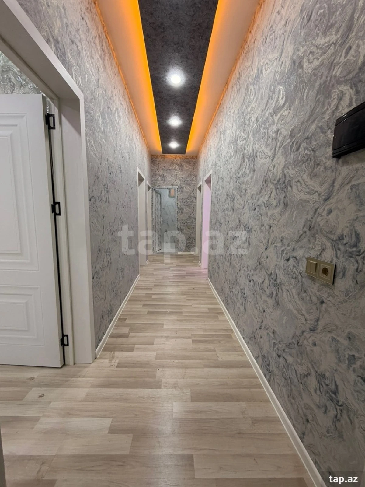 Satılır 4 otaqlı həyət evi