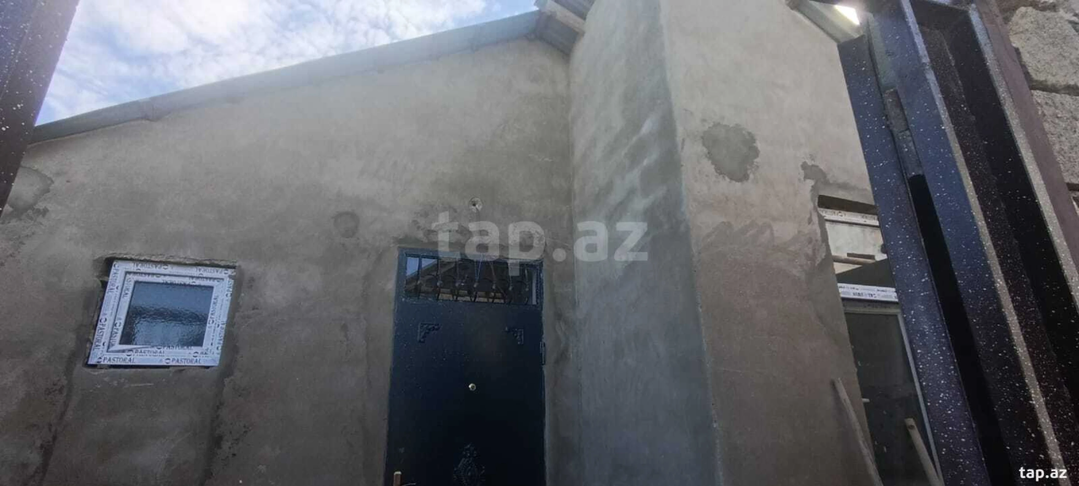 Satılır 3 otaqlı həyət evi