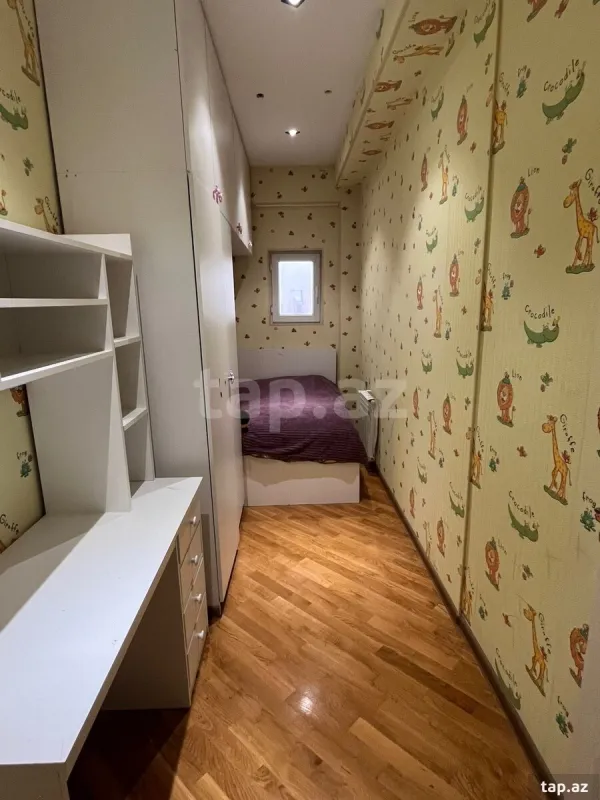 Kirayə verilir 3 otaqlı yeni tikili 100 m²