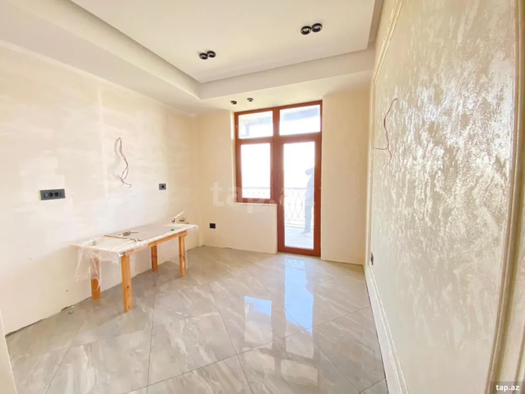 Satılır 2 otaqlı yeni tikili 90 m²