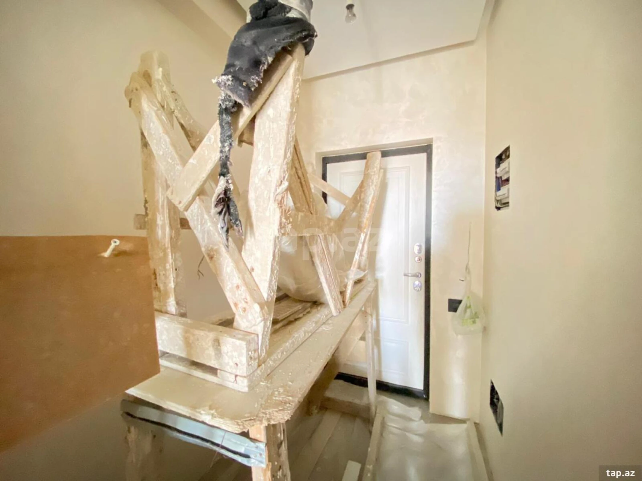 Satılır 2 otaqlı yeni tikili 90 m²