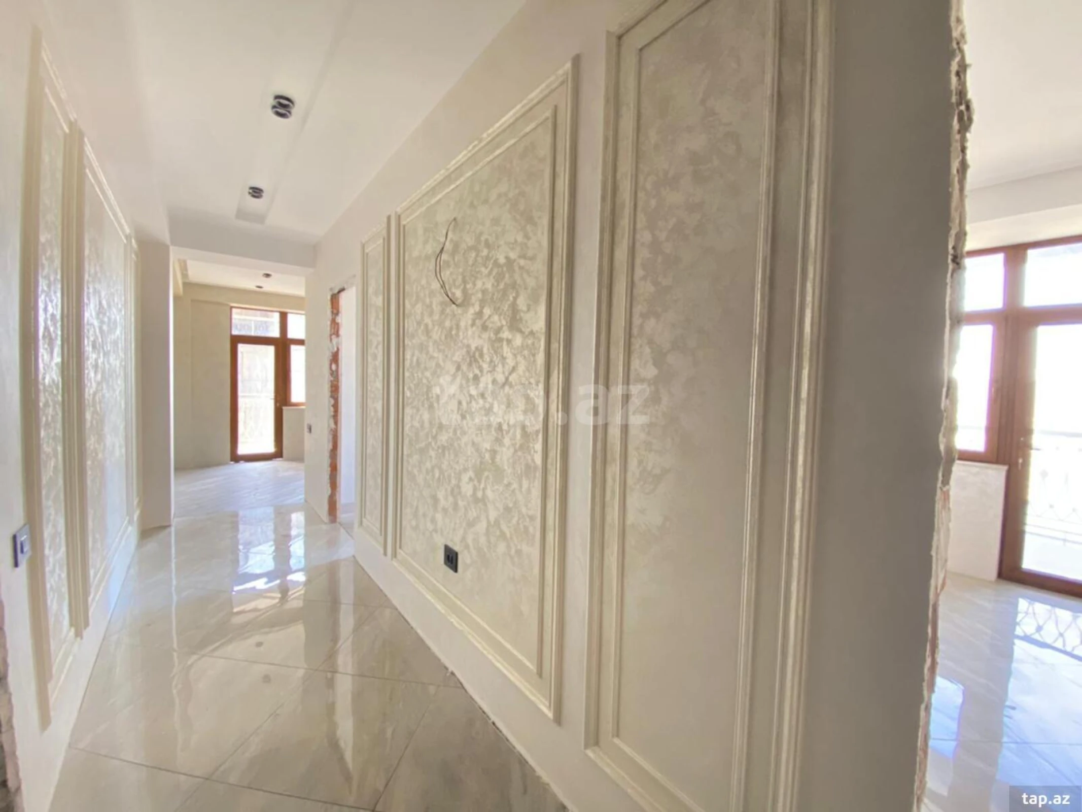 Satılır 2 otaqlı yeni tikili 90 m²