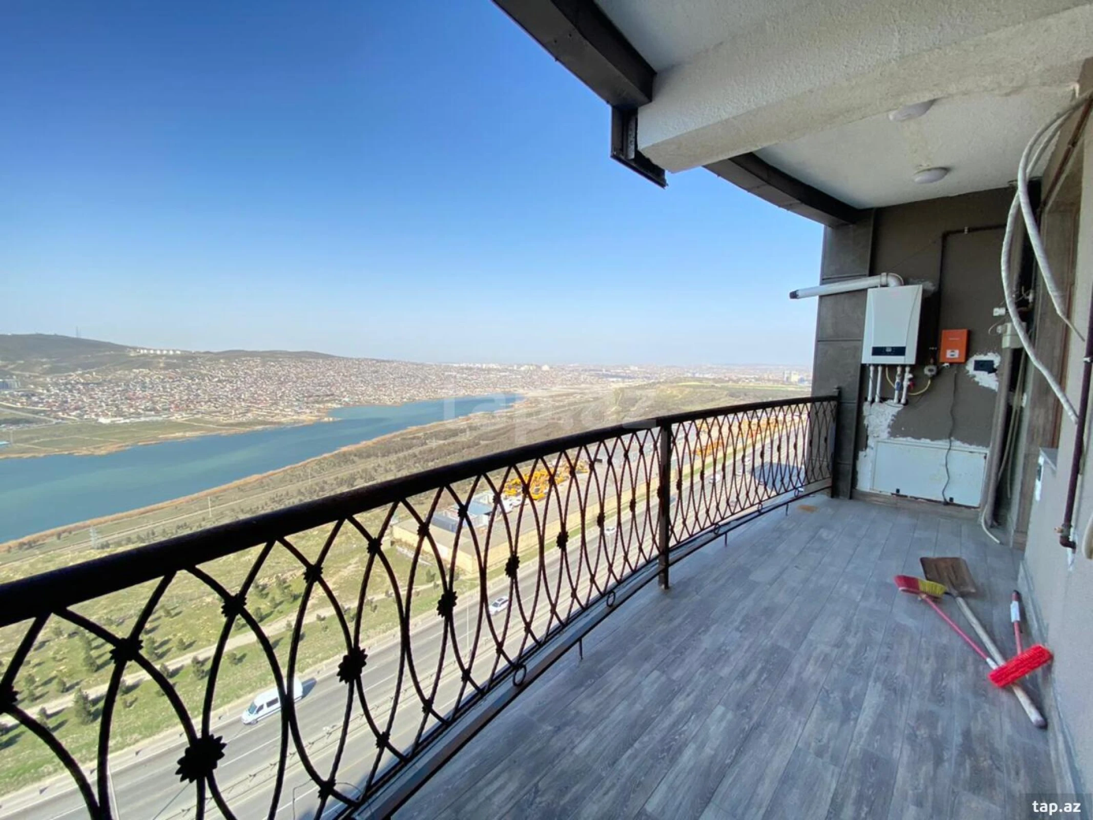 Satılır 2 otaqlı yeni tikili 90 m²