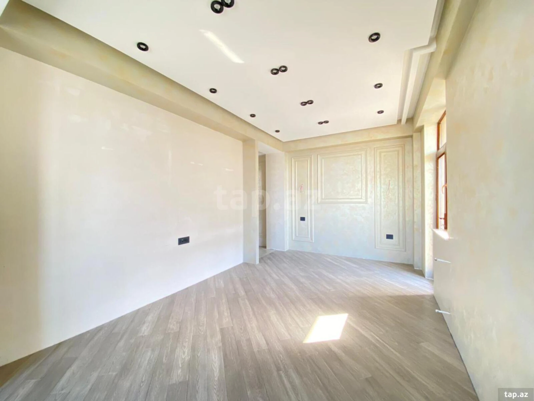 Satılır 2 otaqlı yeni tikili 90 m²
