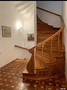 Kirayə verilir 5 otaqlı mənzil 250 m²