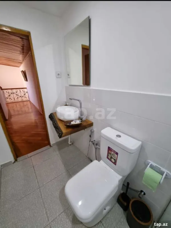 Kirayə verilir 5 otaqlı mənzil 250 m²