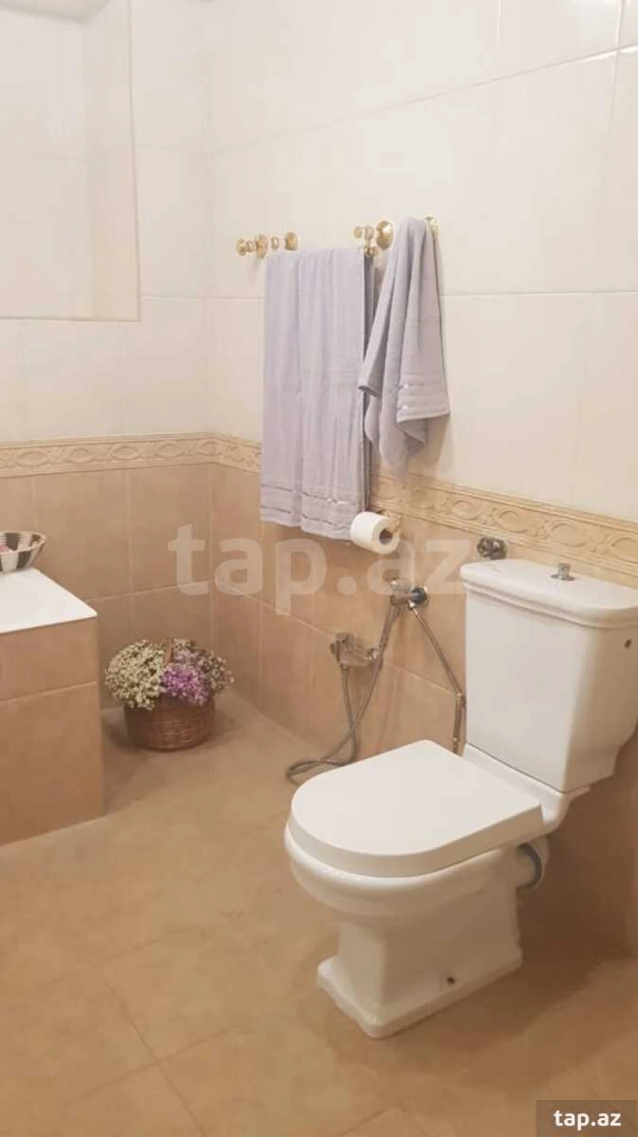 Kirayə verilir 5 otaqlı mənzil 250 m²