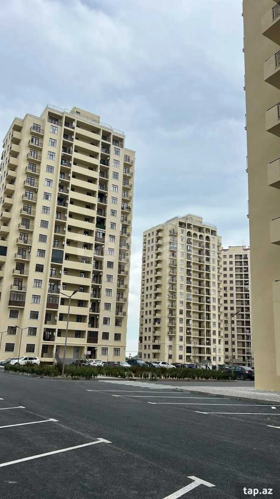 Kirayə verilir 2 otaqlı yeni tikili 79 m²