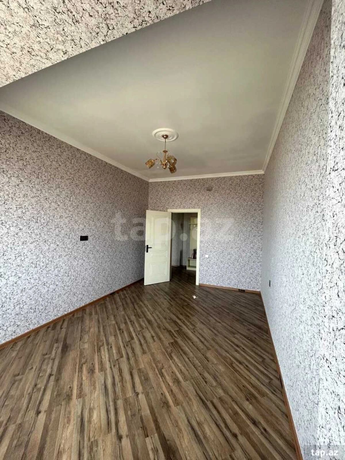 Kirayə verilir 2 otaqlı yeni tikili 79 m²