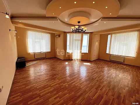 Satılır 3 otaqlı yeni tikili 148 m² — Bakı 3 otaq 148.00 m²