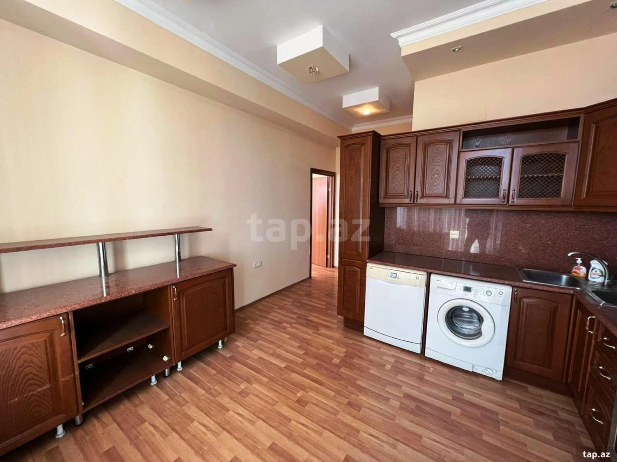 Satılır 3 otaqlı yeni tikili 148 m²