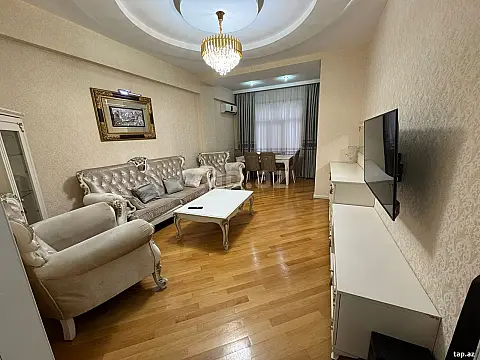 Kirayə verilir 3 otaqlı yeni tikili 110 m²
