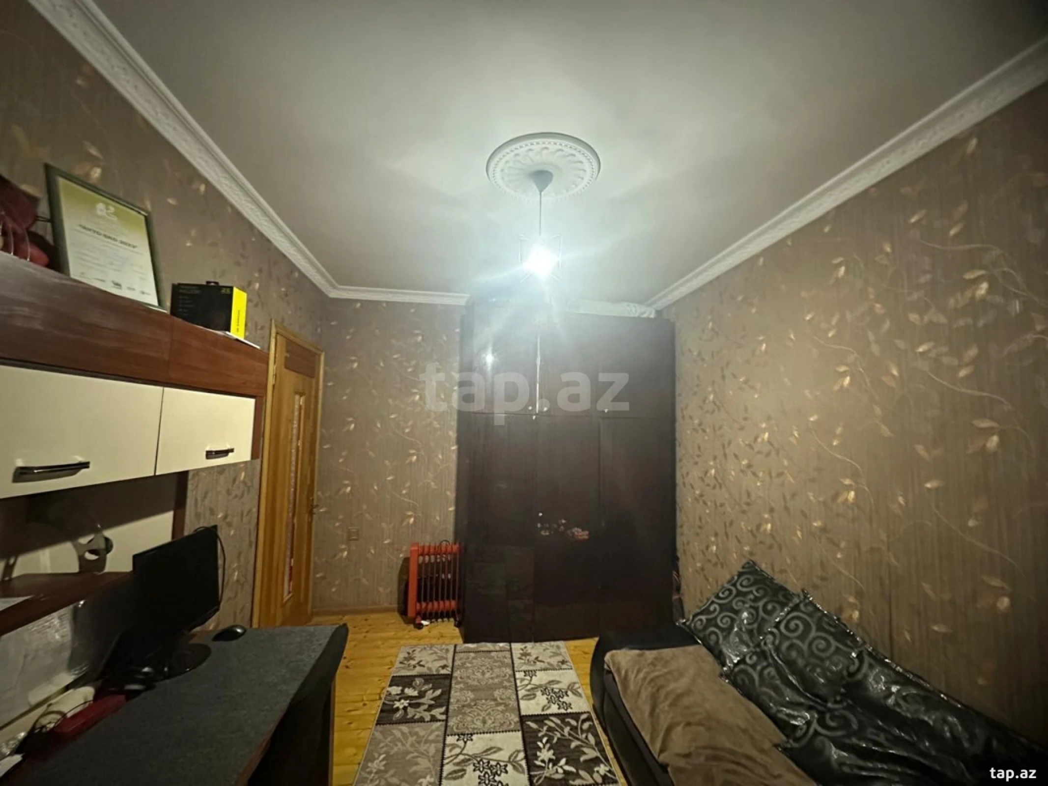 Satılır 4 otaqlı həyət evi