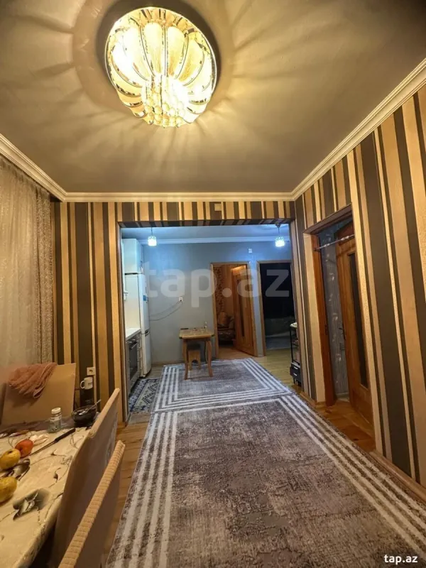 Satılır 4 otaqlı həyət evi