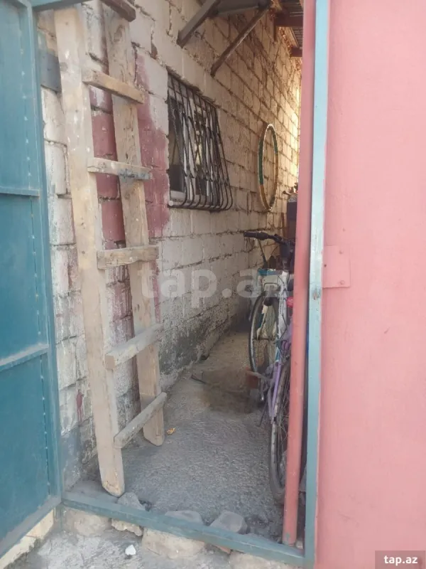 Satılır 4 otaqlı həyət evi