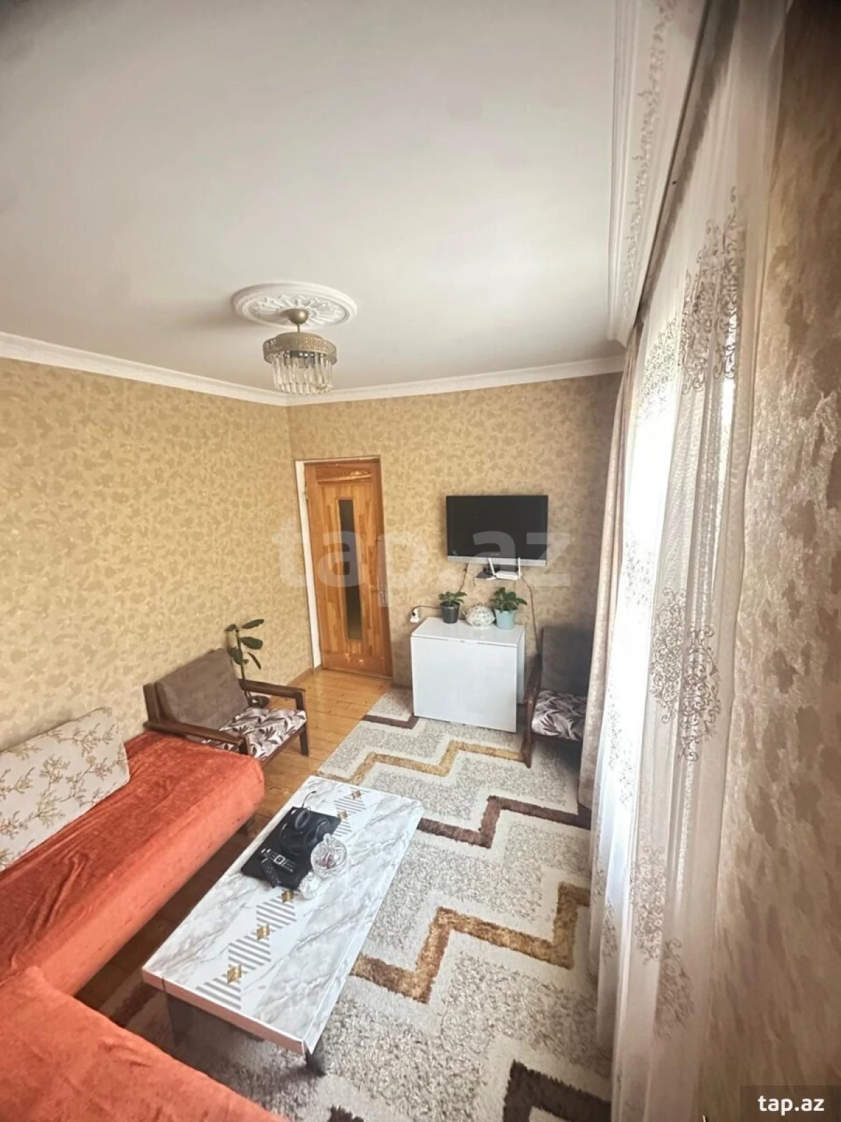 Satılır 4 otaqlı həyət evi