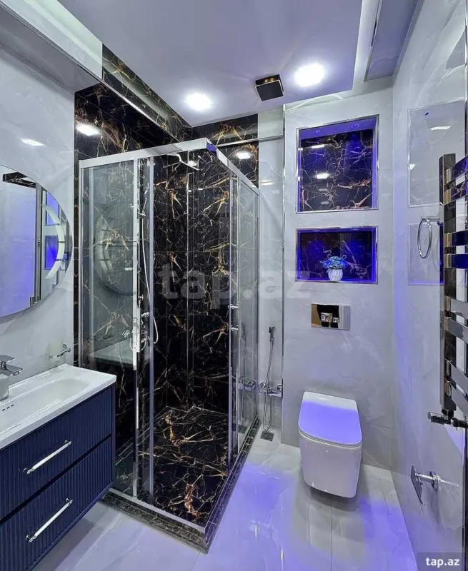 Satılır 3 otaqlı yeni tikili 130 m²