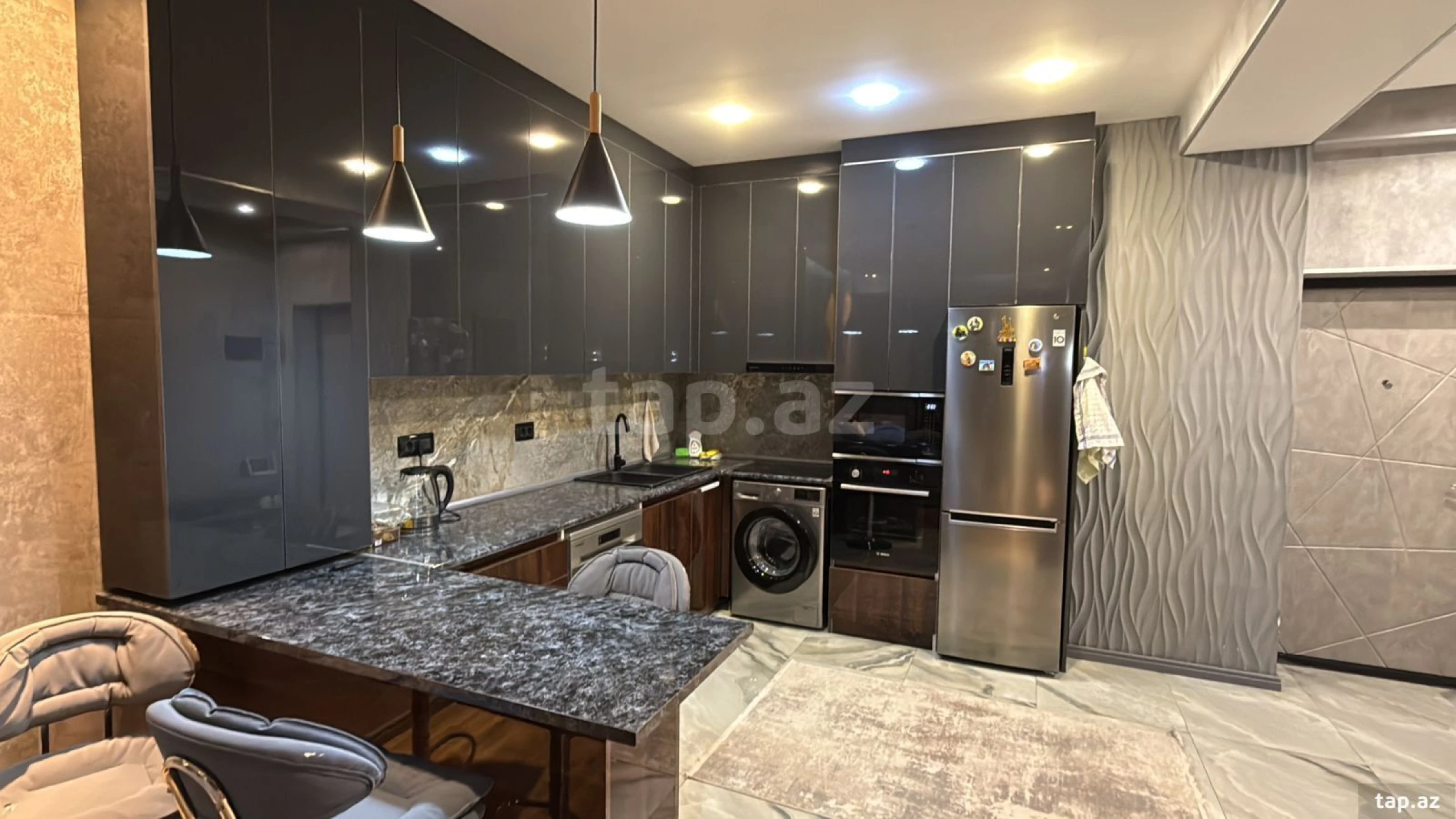 Kirayə verilir 2 otaqlı yeni tikili 70 m²