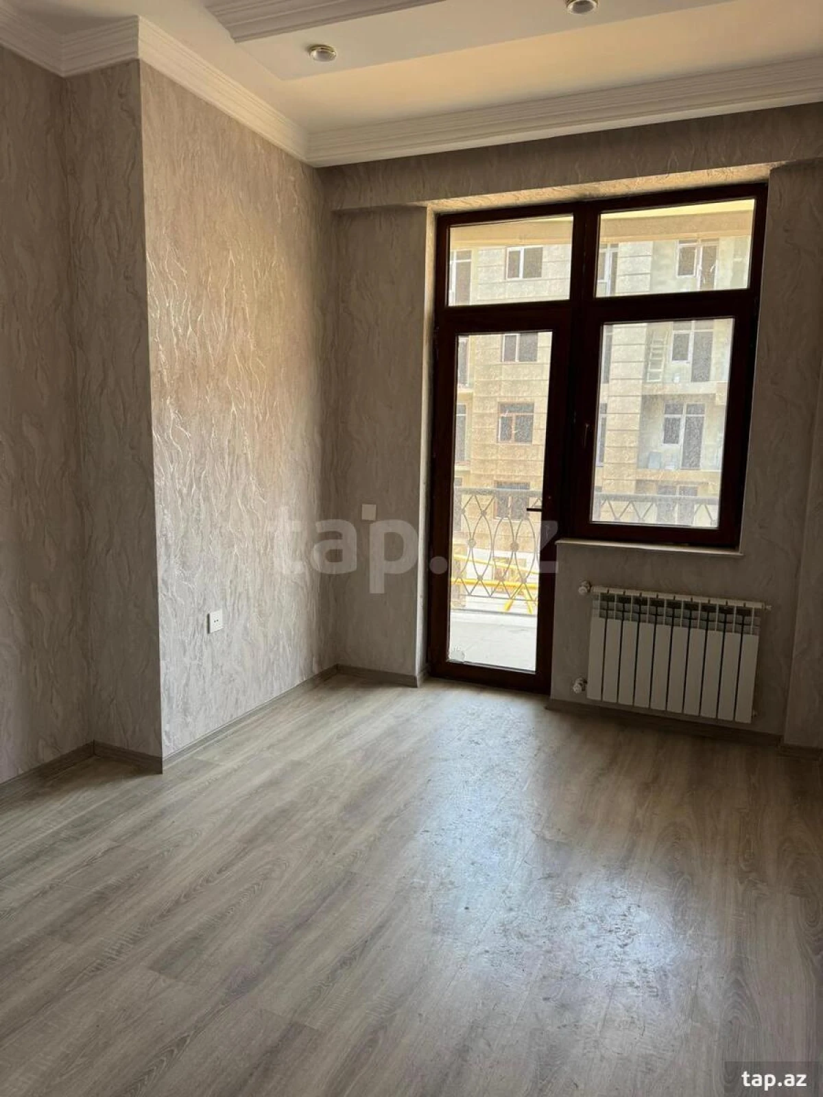 Kirayə verilir 3 otaqlı yeni tikili 75 m²