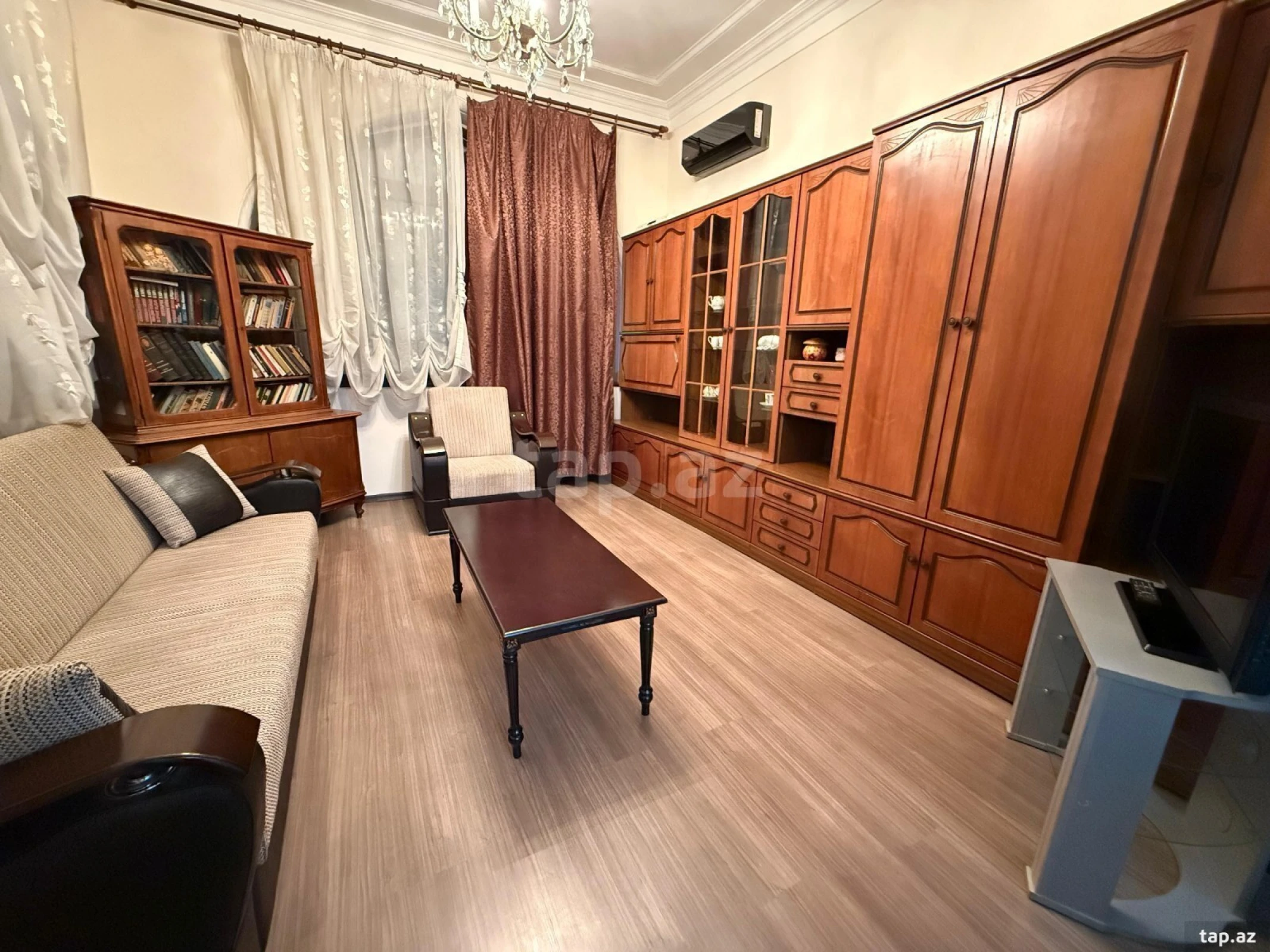 Kirayə verilir 3 otaqlı mənzil 140 m²