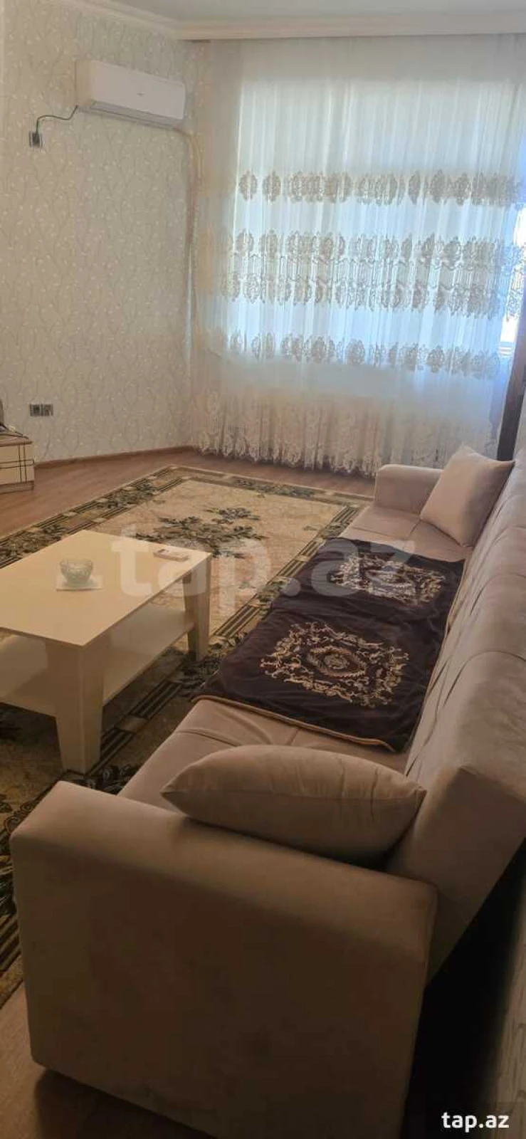 Kirayə verilir 3 otaqlı yeni tikili 120 m²
