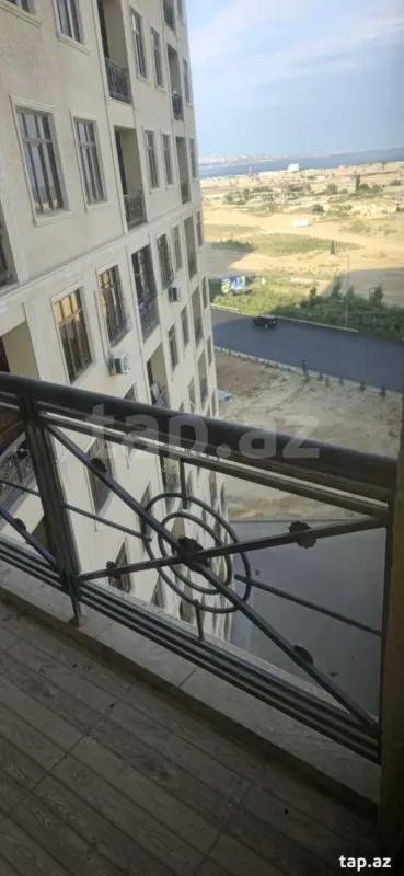 Kirayə verilir 3 otaqlı yeni tikili 120 m²