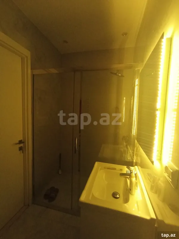 Satılır 2 otaqlı yeni tikili 80 m²