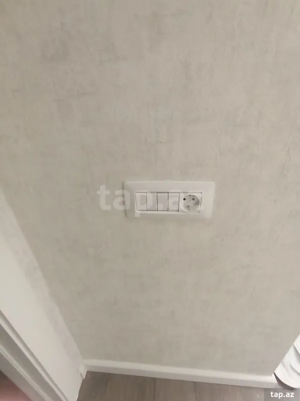 Satılır 2 otaqlı yeni tikili 80 m²