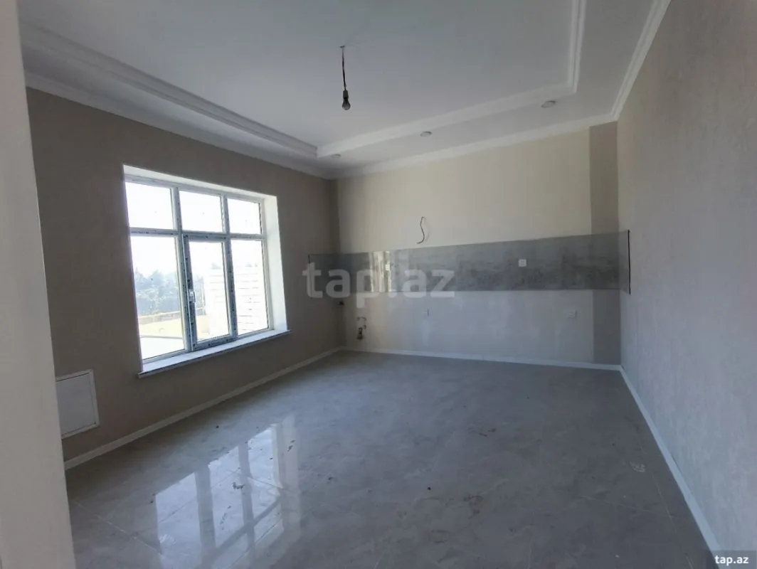 Satılır 4 otaqlı həyət evi 140 m²