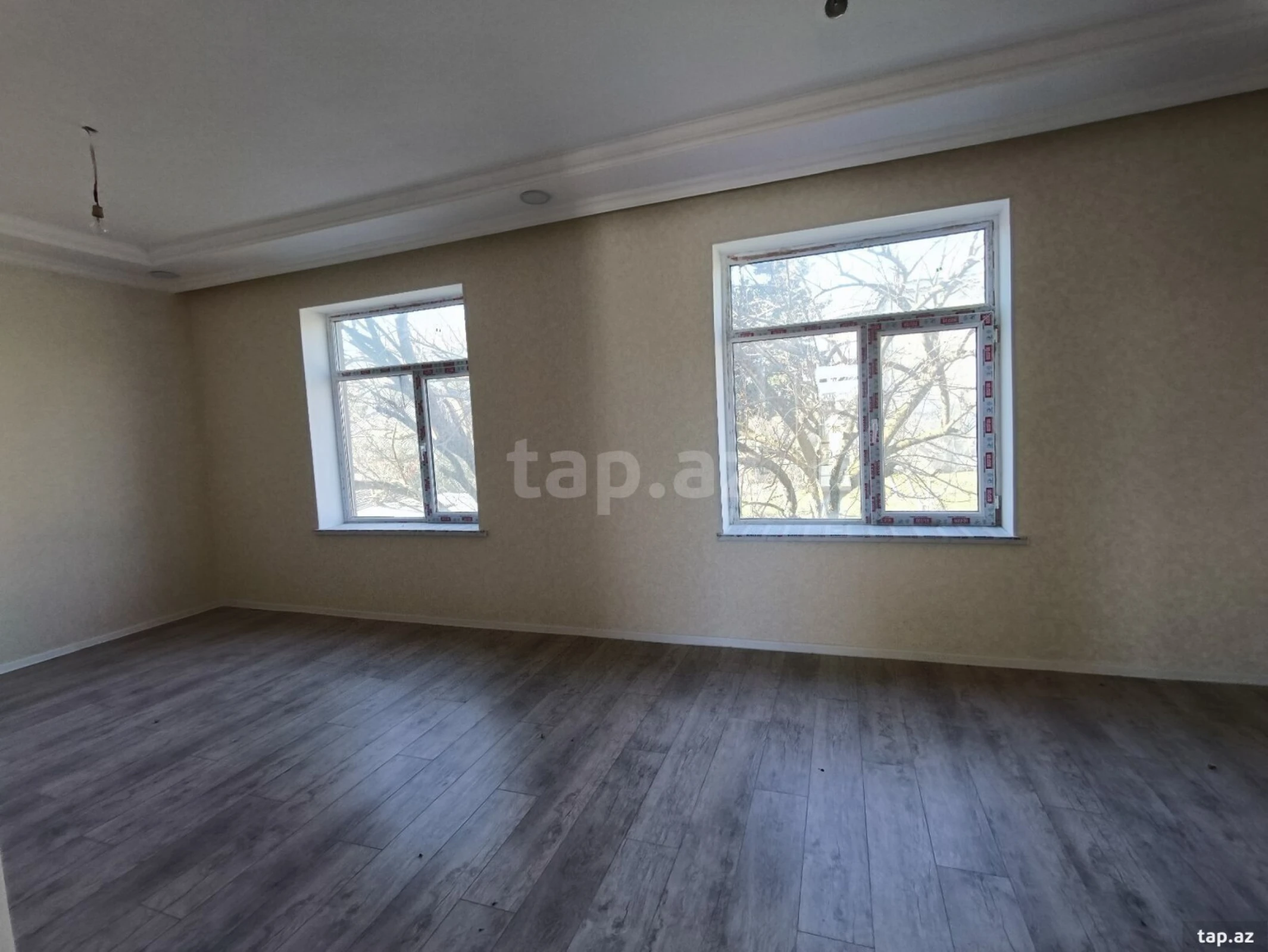 Satılır 4 otaqlı həyət evi 140 m²