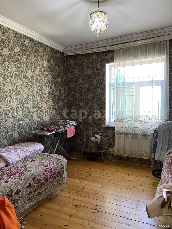 Satılır 4 otaqlı həyət evi