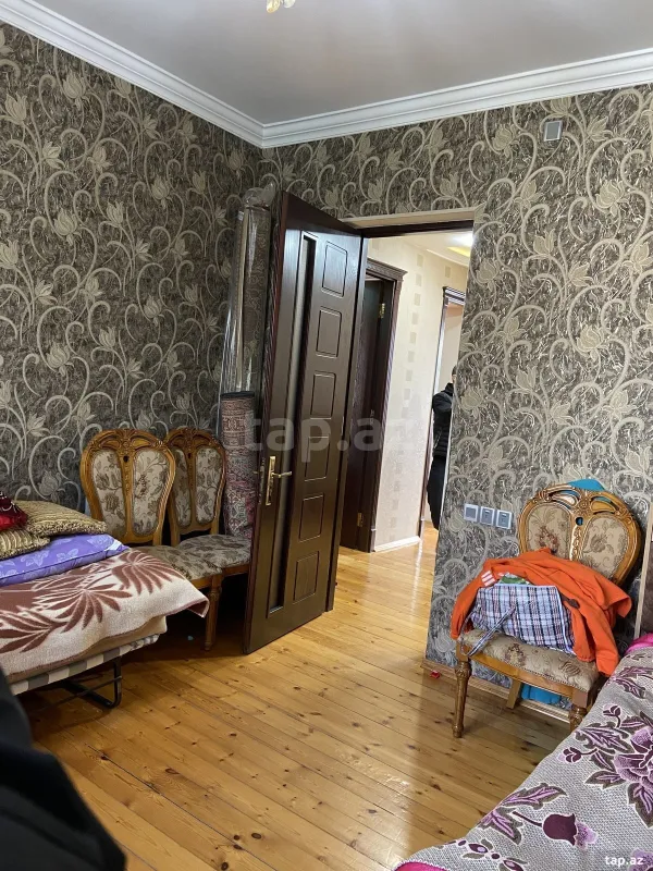 Satılır 4 otaqlı həyət evi