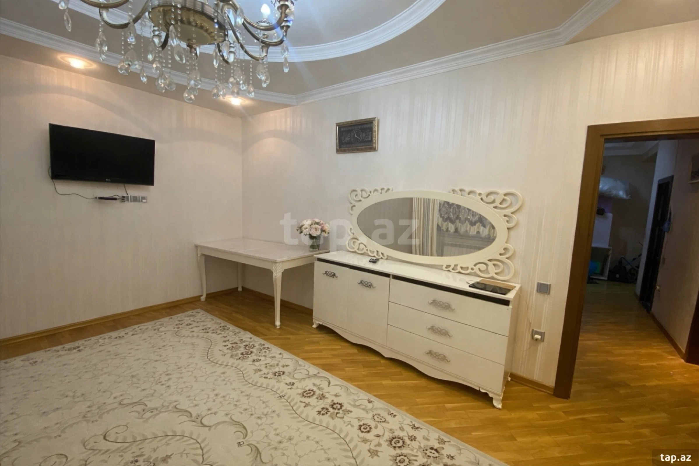 Kirayə verilir 2 otaqlı yeni tikili 115 m²