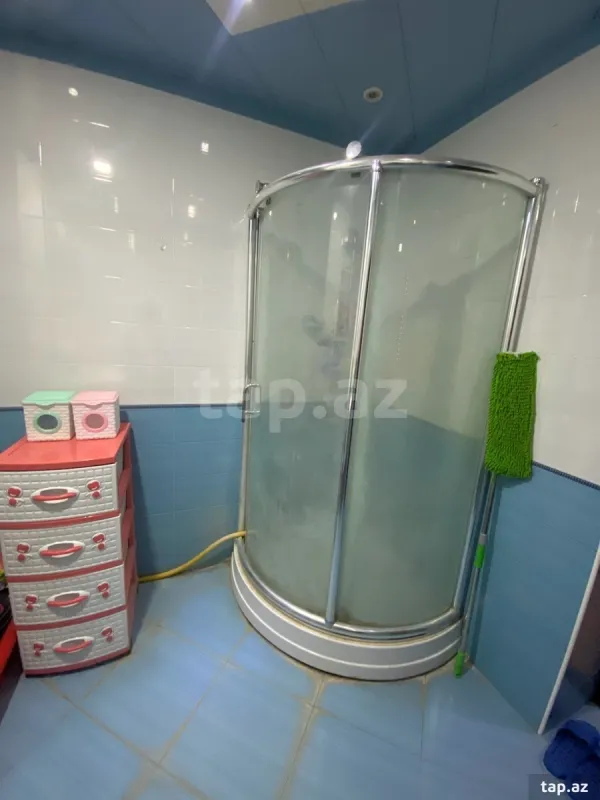 Kirayə verilir 2 otaqlı yeni tikili 115 m²