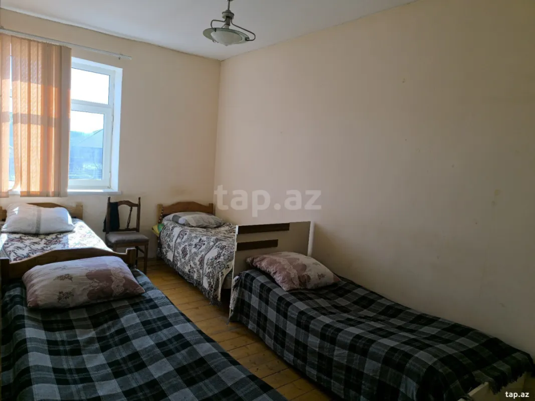 Satılır 5 otaqlı həyət evi