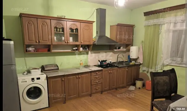 Satılır 5 otaqlı həyət evi