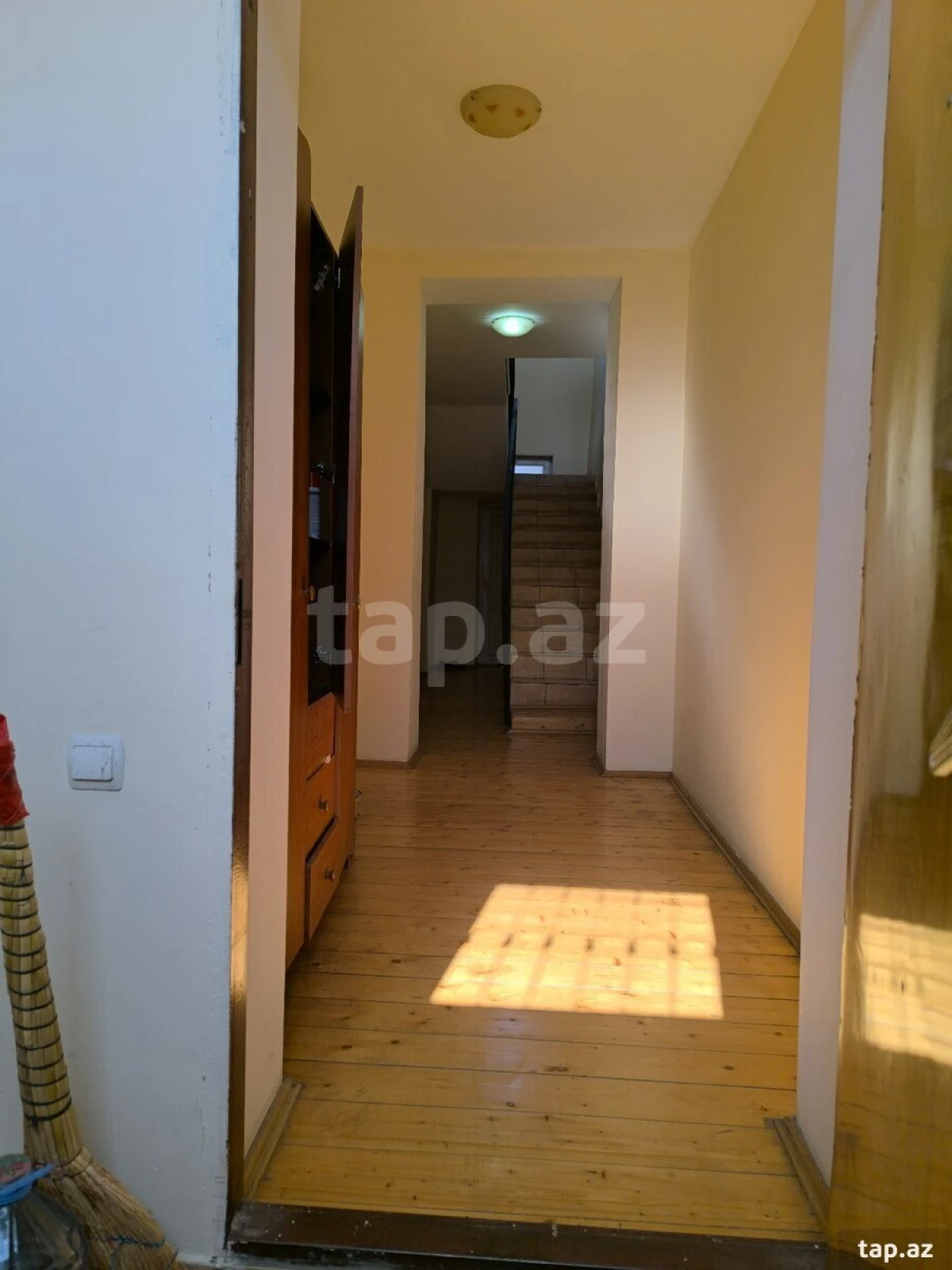 Satılır 5 otaqlı həyət evi