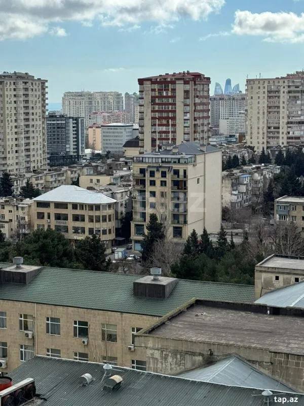 Kirayə verilir 2 otaqlı yeni tikili 70 m²