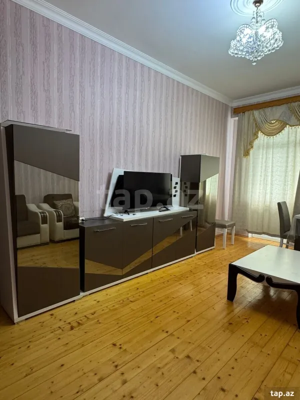 Kirayə verilir 2 otaqlı yeni tikili 70 m²