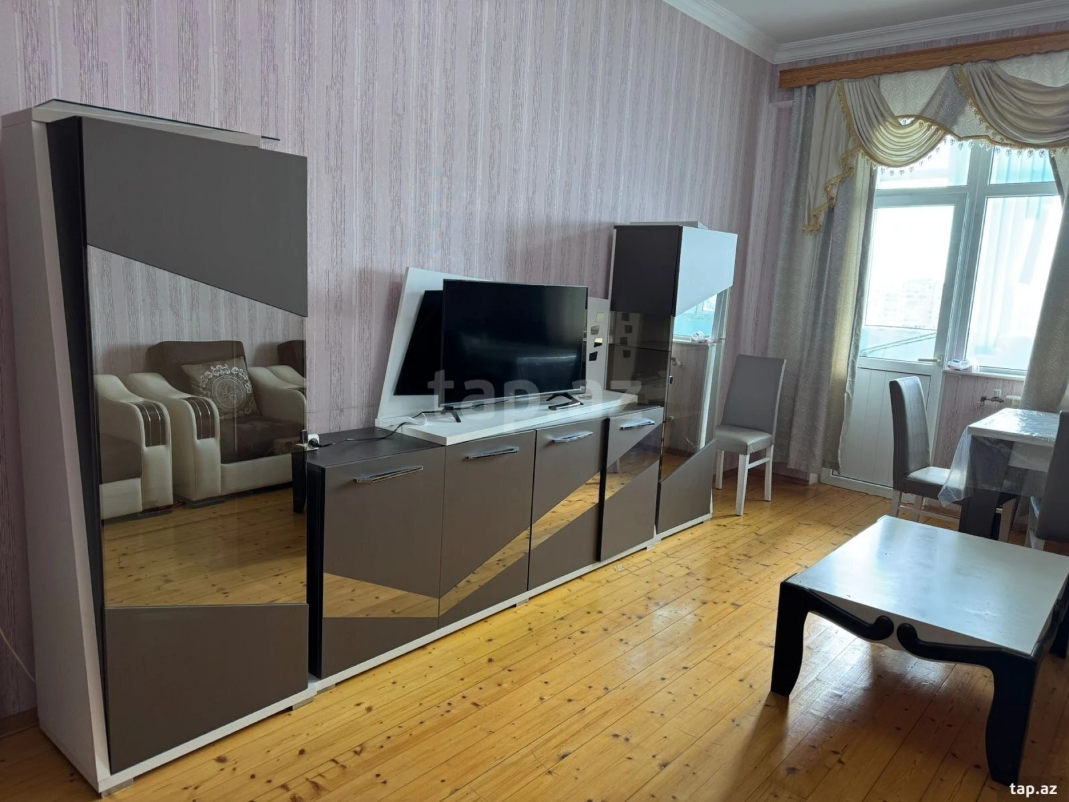 Kirayə verilir 2 otaqlı yeni tikili 70 m²
