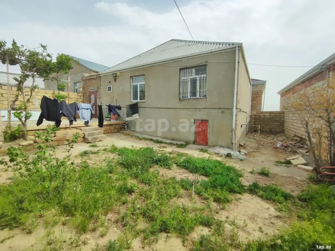 Satılır 4 otaqlı həyət evi 120 m²