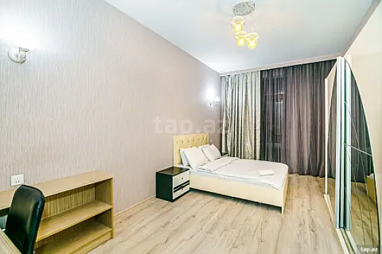 Kirayə verilir 4 otaqlı yeni tikili 120 m²