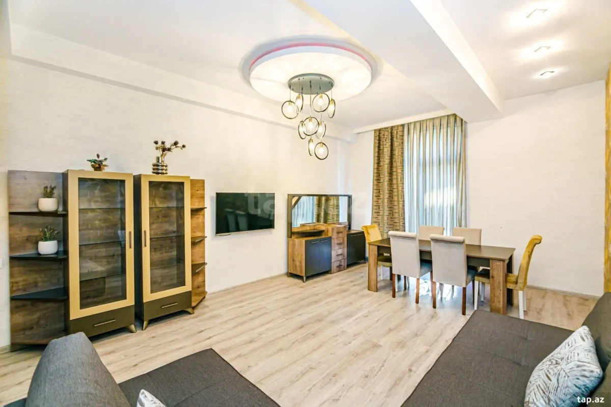 Kirayə verilir 4 otaqlı yeni tikili 120 m²