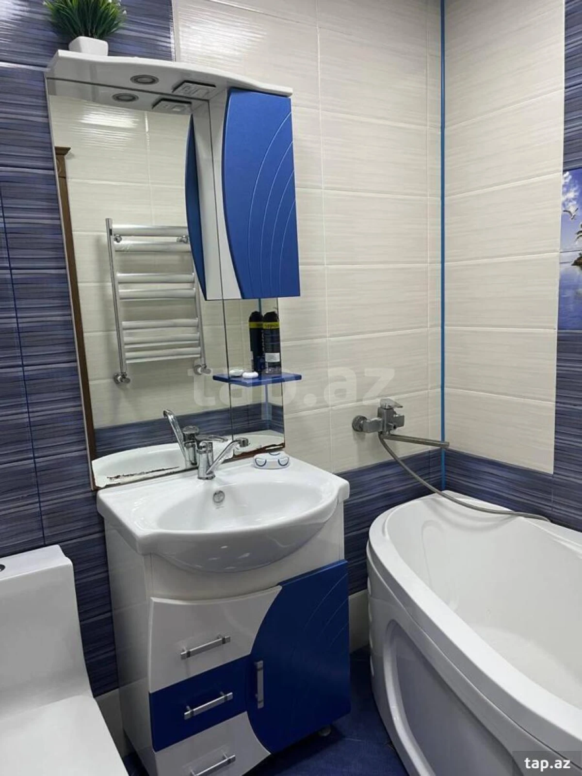 Satılır 3 otaqlı yeni tikili 120 m²